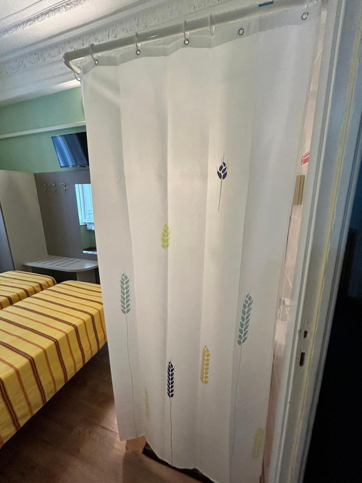 Hotel Barone เจนัว ภายนอก รูปภาพ
