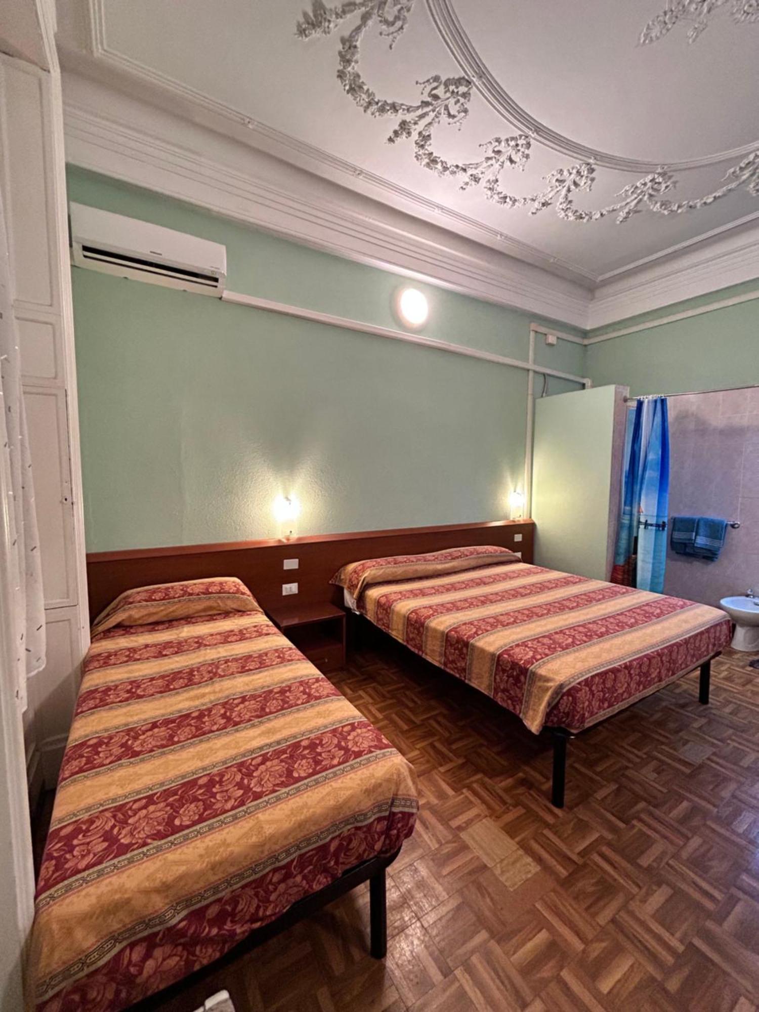 Hotel Barone เจนัว ภายนอก รูปภาพ